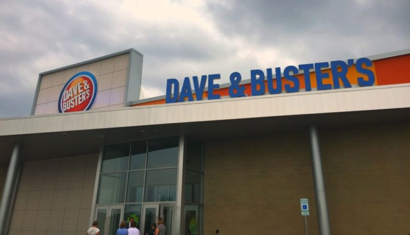 Eat, Drink & Play at Dave & Buster’s in Florence