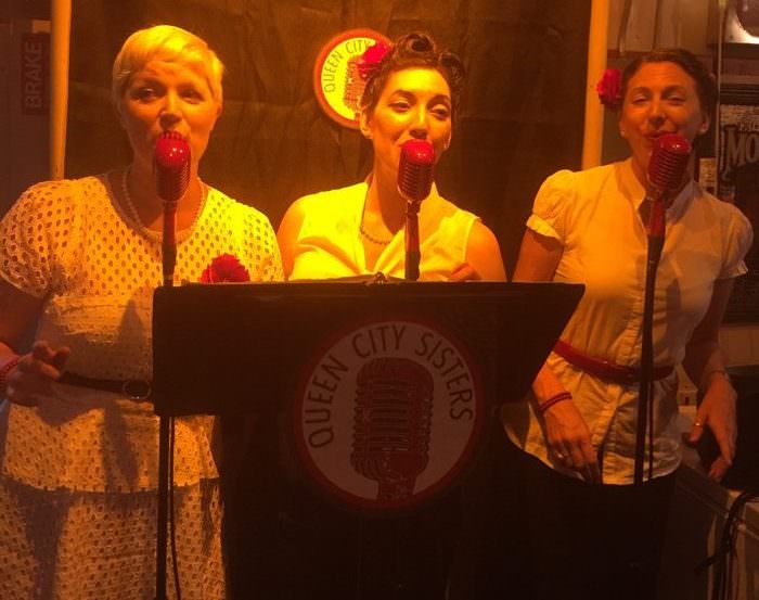 Live music on the Cincinnati Dinner Train