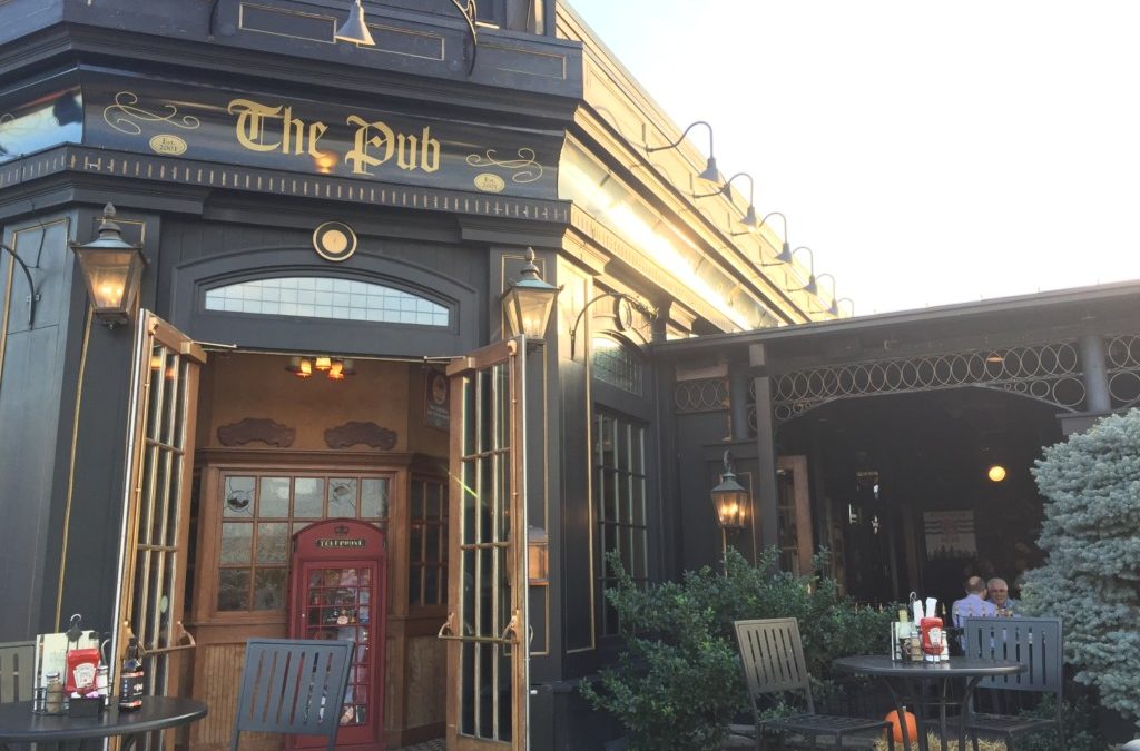 The Pub at Rookwood Commons - A Date Night - Date Night Cincinnati